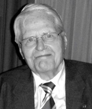 Nachruf auf Ernst Schmitz (1928–2021)