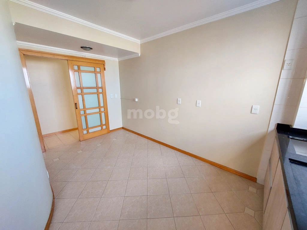 Apartamento para alugar com 3 quartos