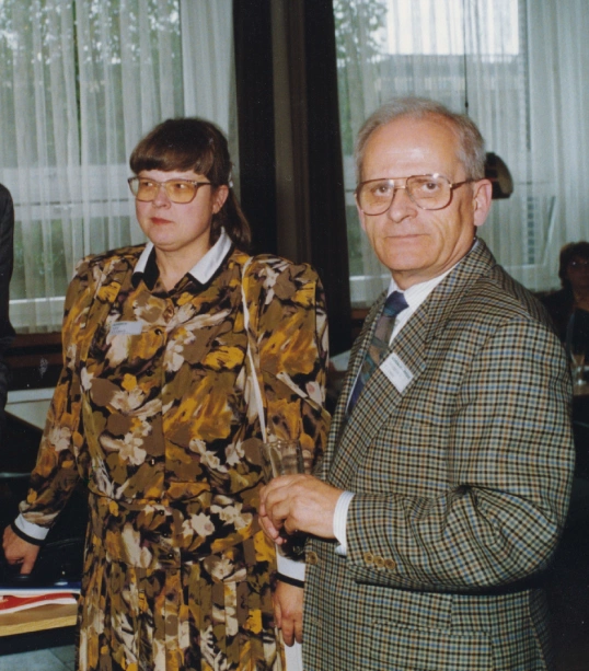 Nachruf auf Reiner Ellmer (1927–2021) und Gudrun Ellmer (1941–2021)