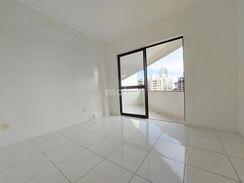 Apartamento para alugar com 3 quartos