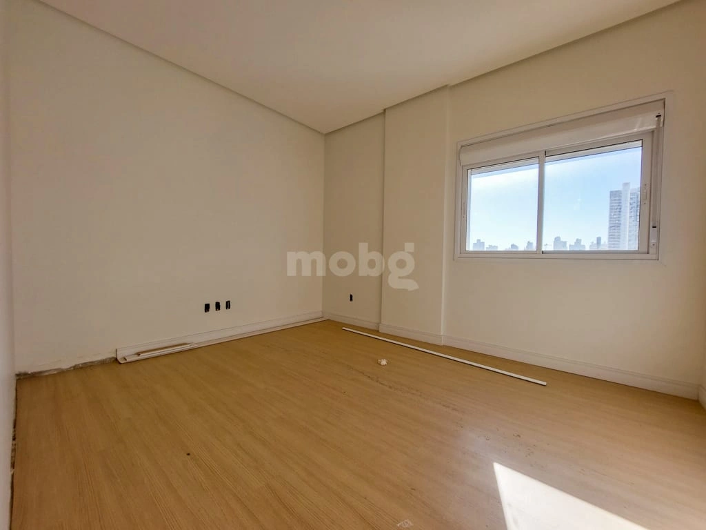 Apartamento para alugar com 3 quartos