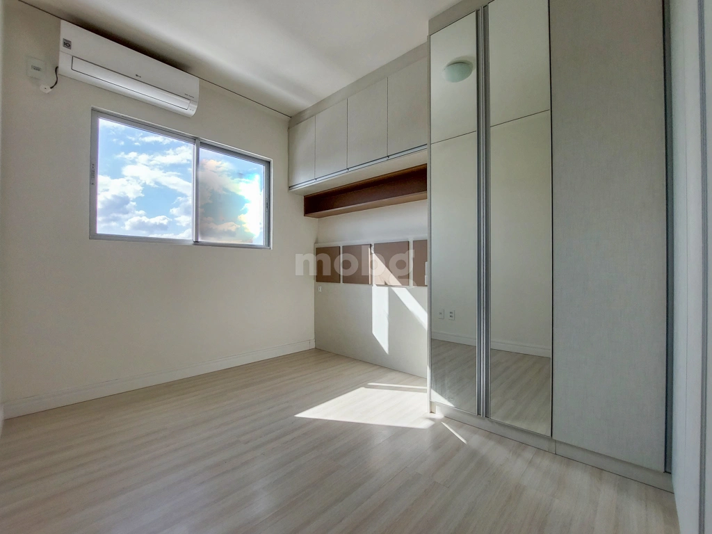 Apartamento para alugar com 2 quartos