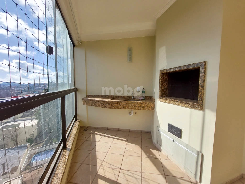 Apartamento para alugar com 3 quartos