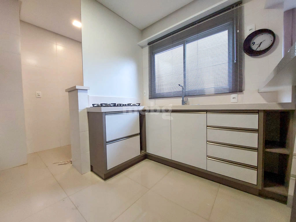 Apartamento para alugar com 3 quartos