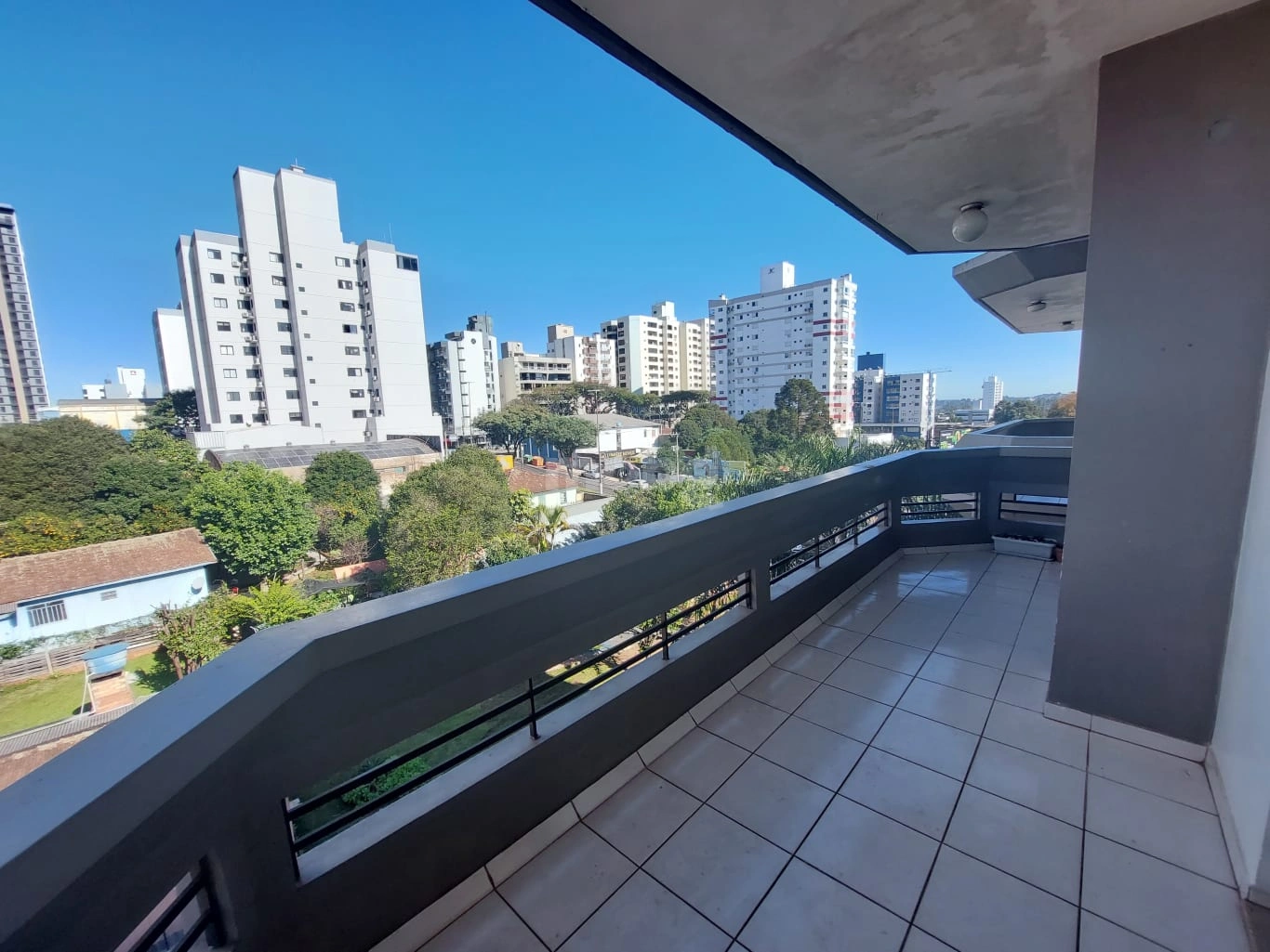 Apartamento para alugar com 3 quartos