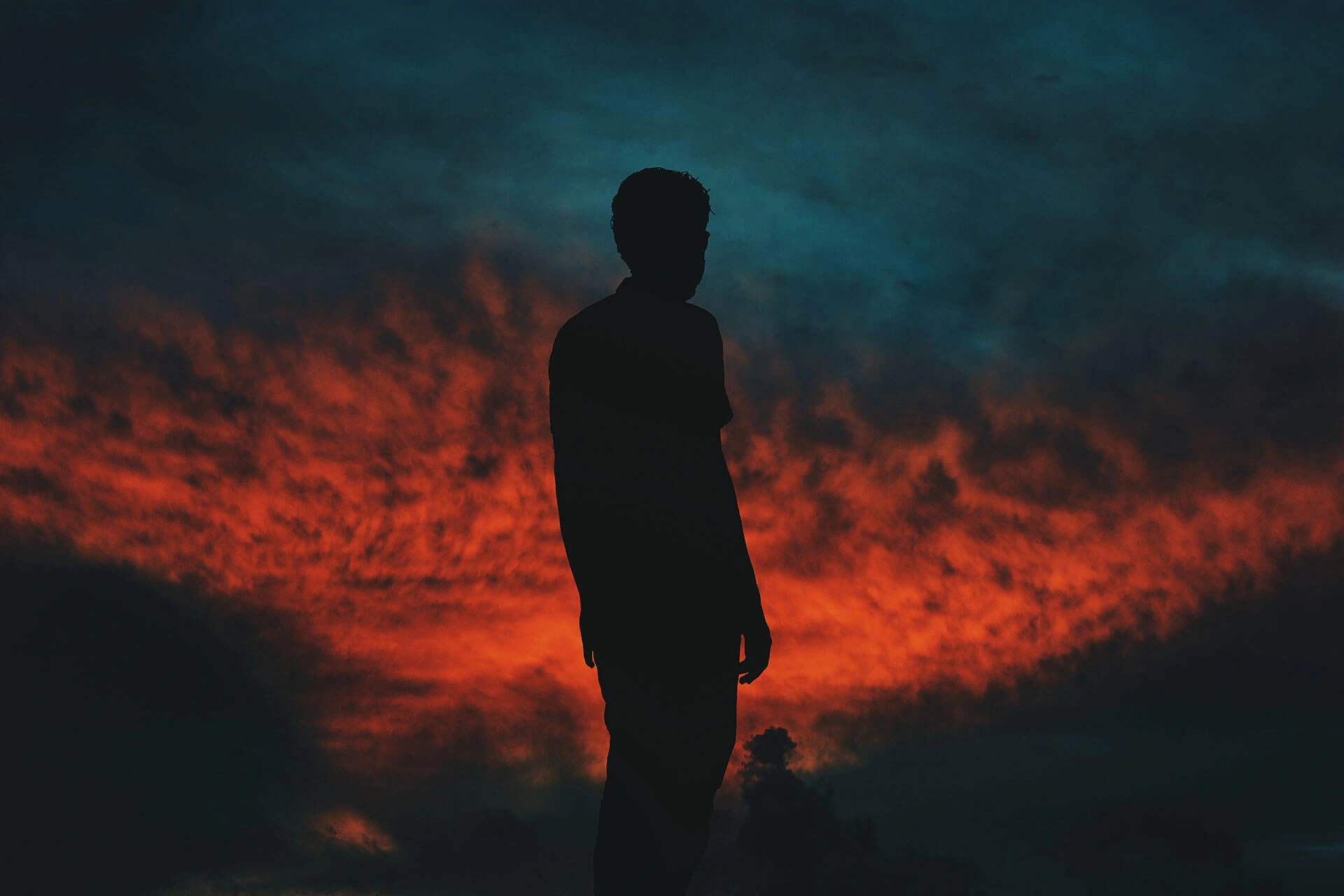 Bring me the horizon follow you. Life purpose. Bring me the horizon монашка. Follow your dreams надпись на фоне. Wants to follow you.