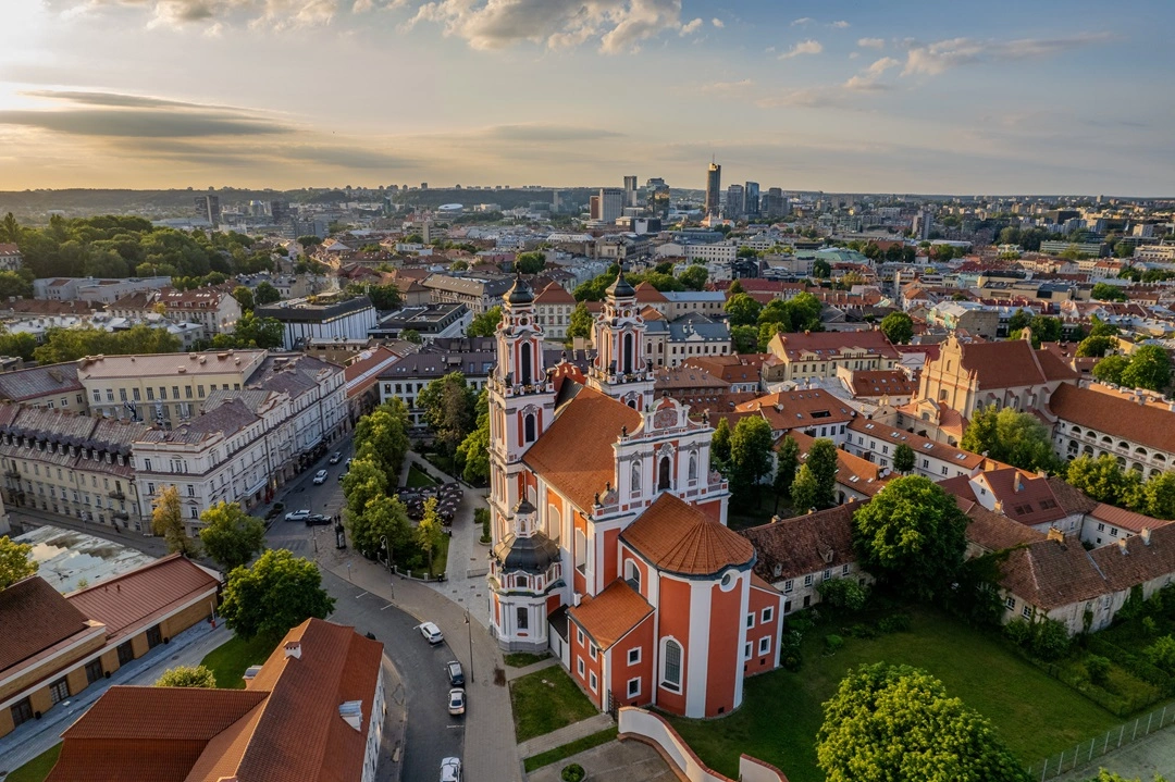 What Are Lithuania's International Banking Regulations?