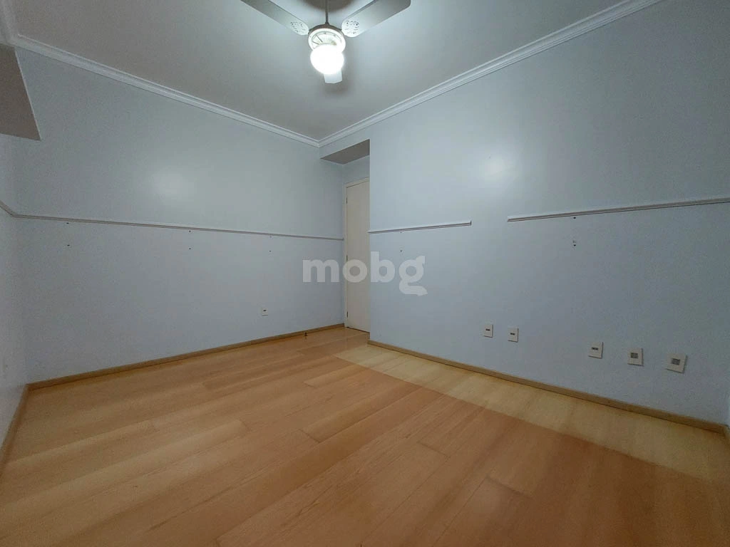 Apartamento para alugar com 3 quartos