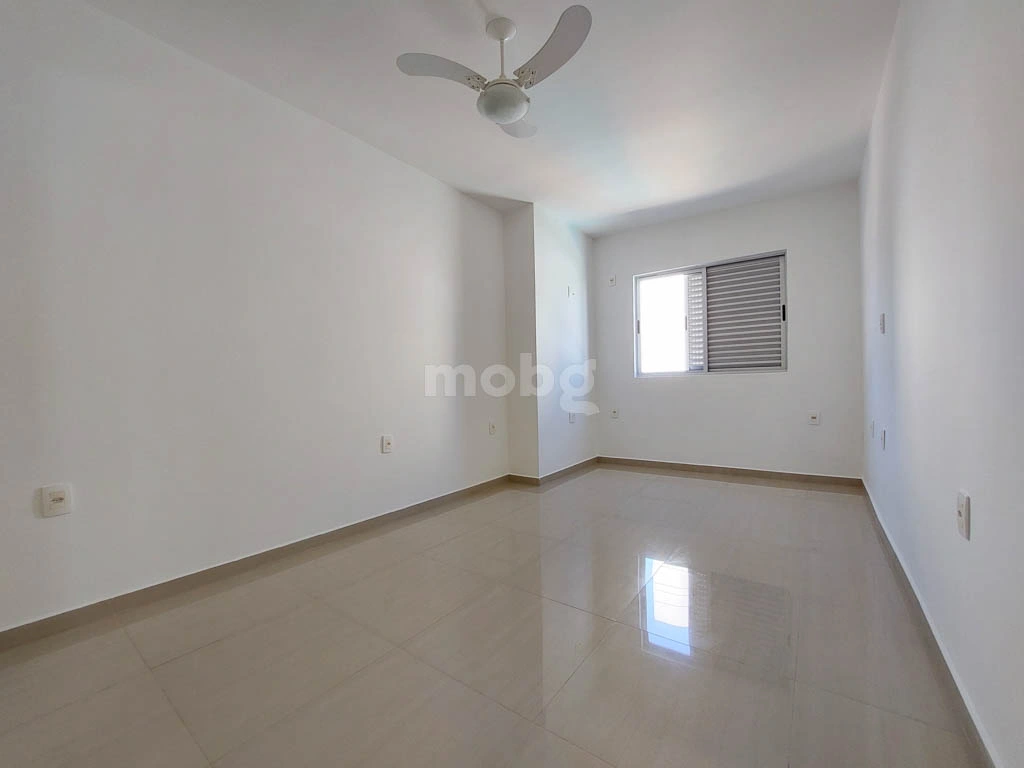 Apartamento para alugar com 4 quartos