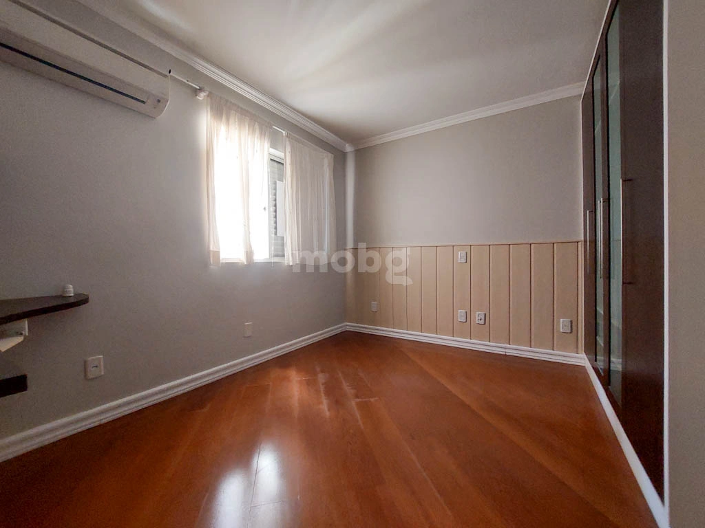 Apartamento para alugar com 3 quartos