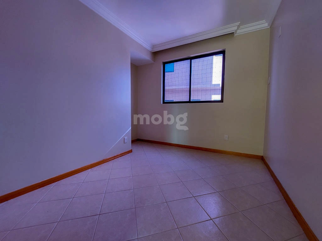 Apartamento para alugar com 3 quartos