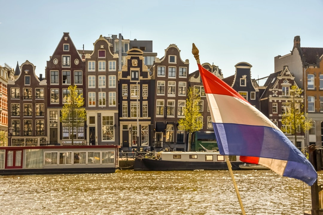 How to Open an Offshore Bank Account in Holland?