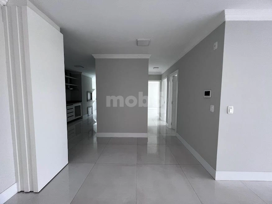 Apartamento para alugar com 3 quartos