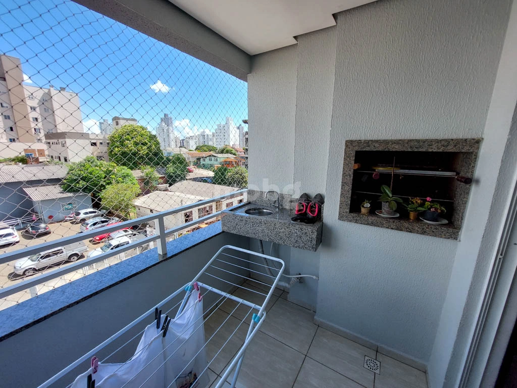 Apartamento para alugar com 2 quartos