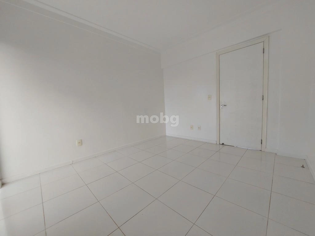 Apartamento para alugar com 3 quartos