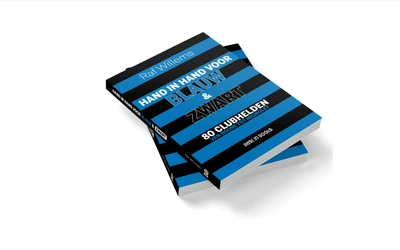 Product afbeelding: Hand in hand voor blauw en zwart - 80 helden van Club Brugge - Raf Willems