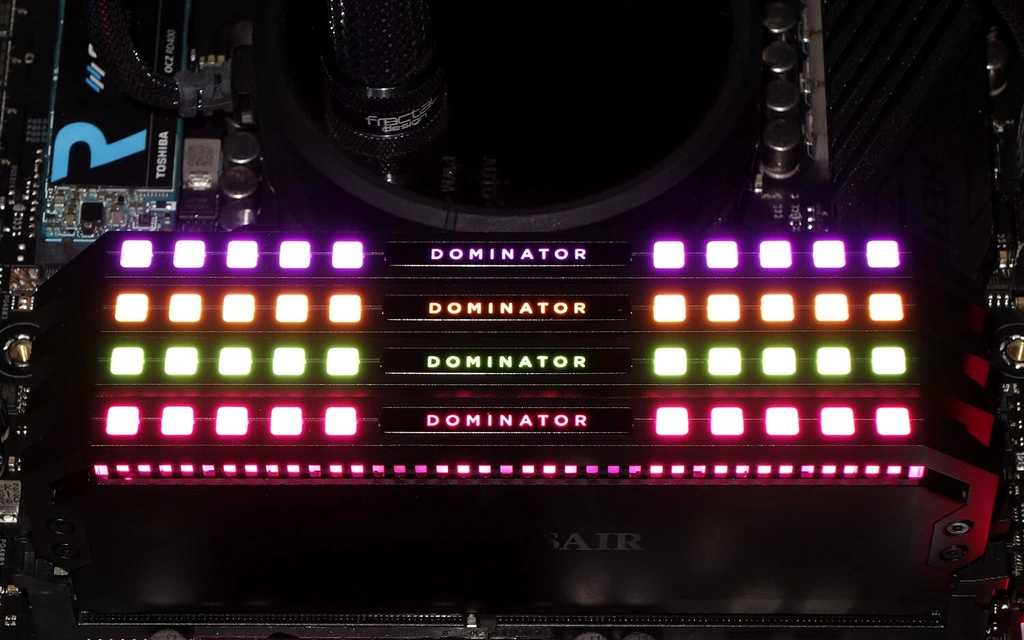 Corsair Dominator Platin RGB 32GB DDR4-3200MHz