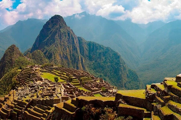 machupicchu-en-temporada-de-hombro.jpg