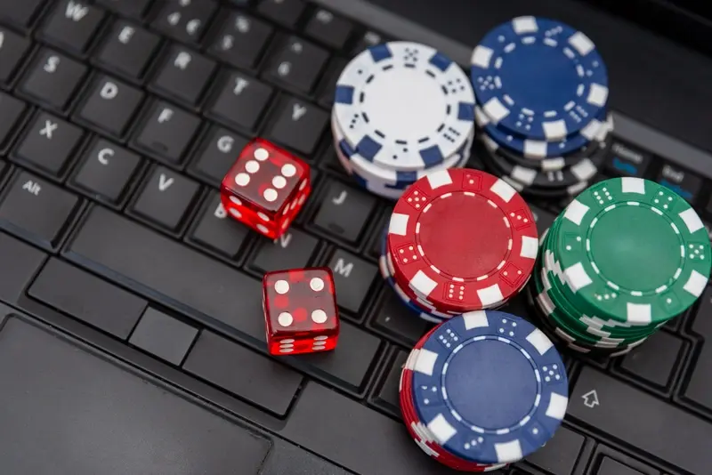 Dice and gambling chips 