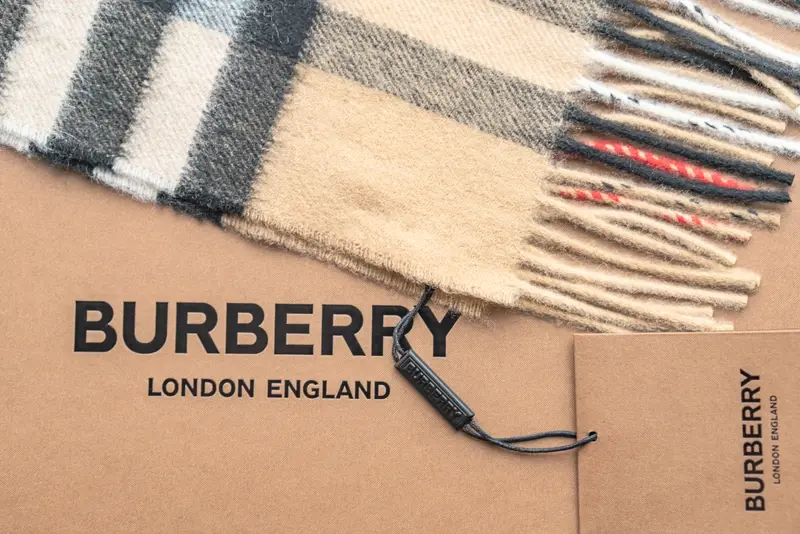 Burberry brand gift box