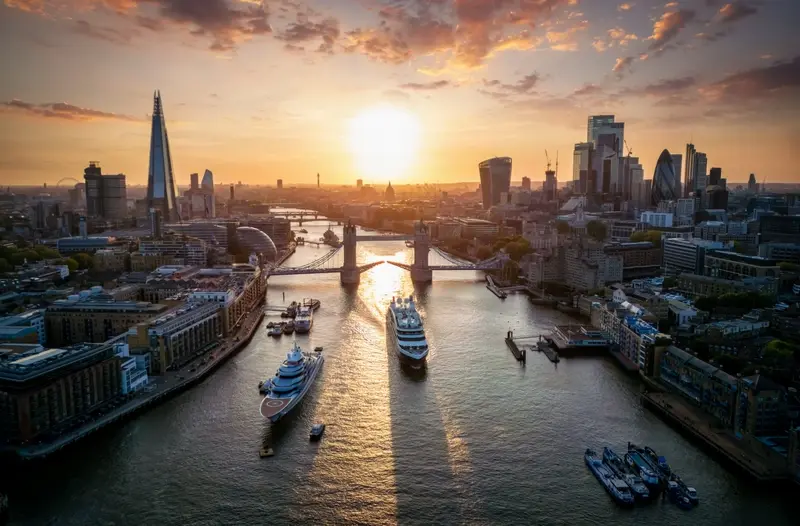 Panoramic view of London near Tower Bridge