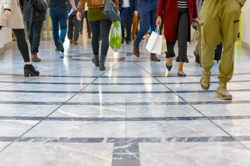 Shoppers in Canary Wharf