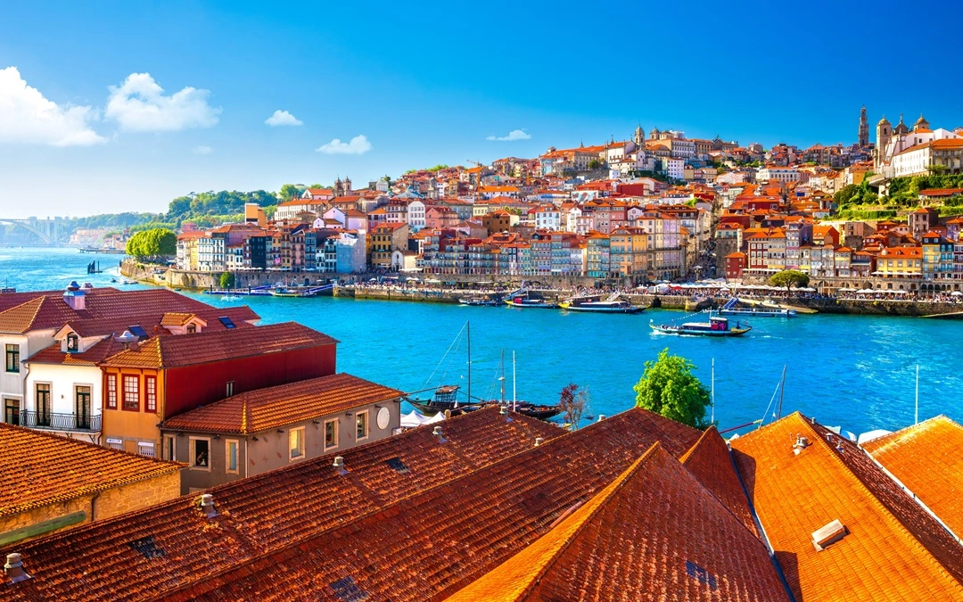 Can Businesses Open an Offshore Bank Account in Portugal?