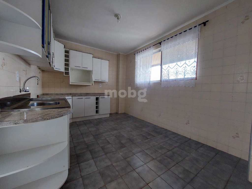 Apartamento para alugar com 3 quartos