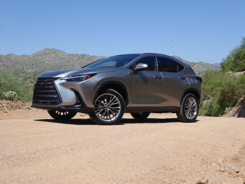 2022 Lexus NX ・  Photo by Ron Sessions