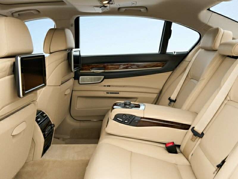 What Is The BMW Luxury Seating Package? Autobytel