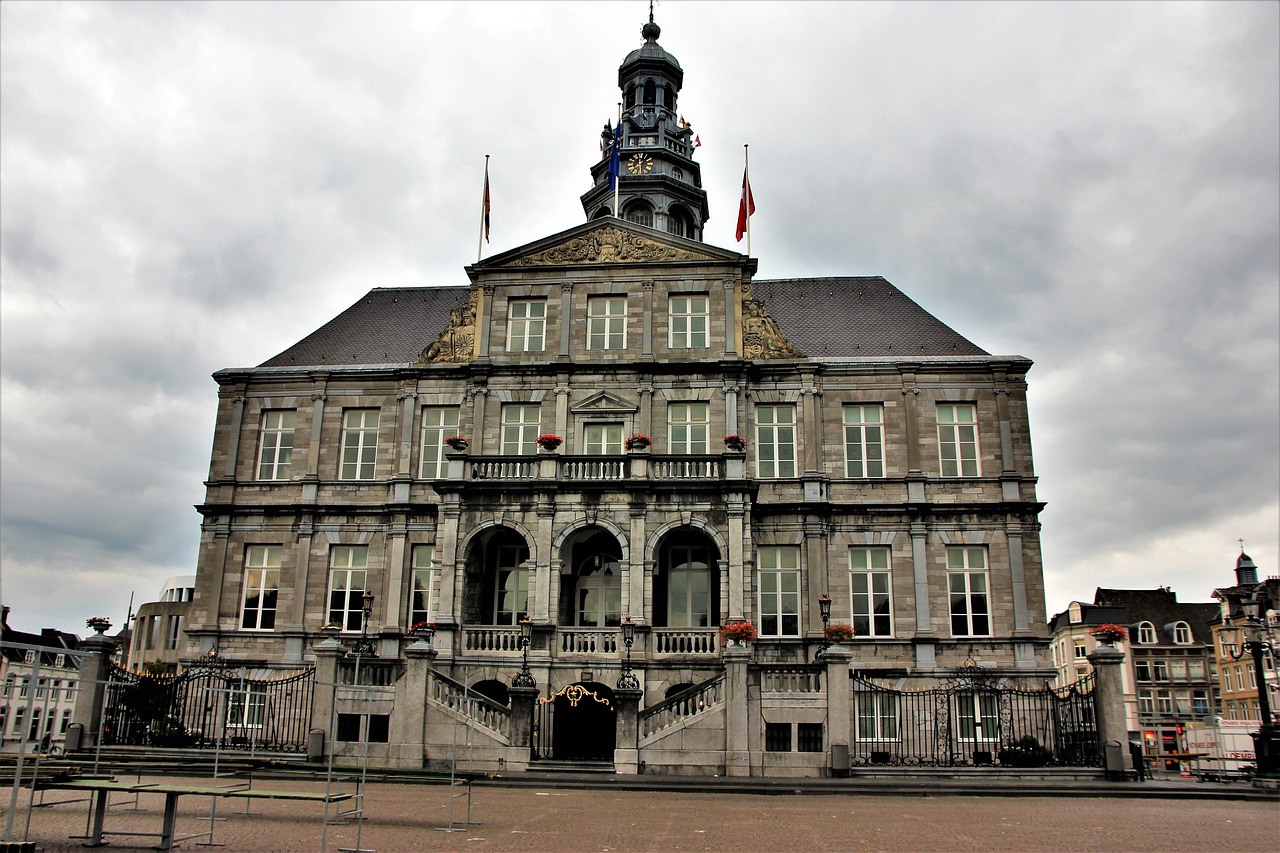 Foto van het gemeentehuis in Maastricht