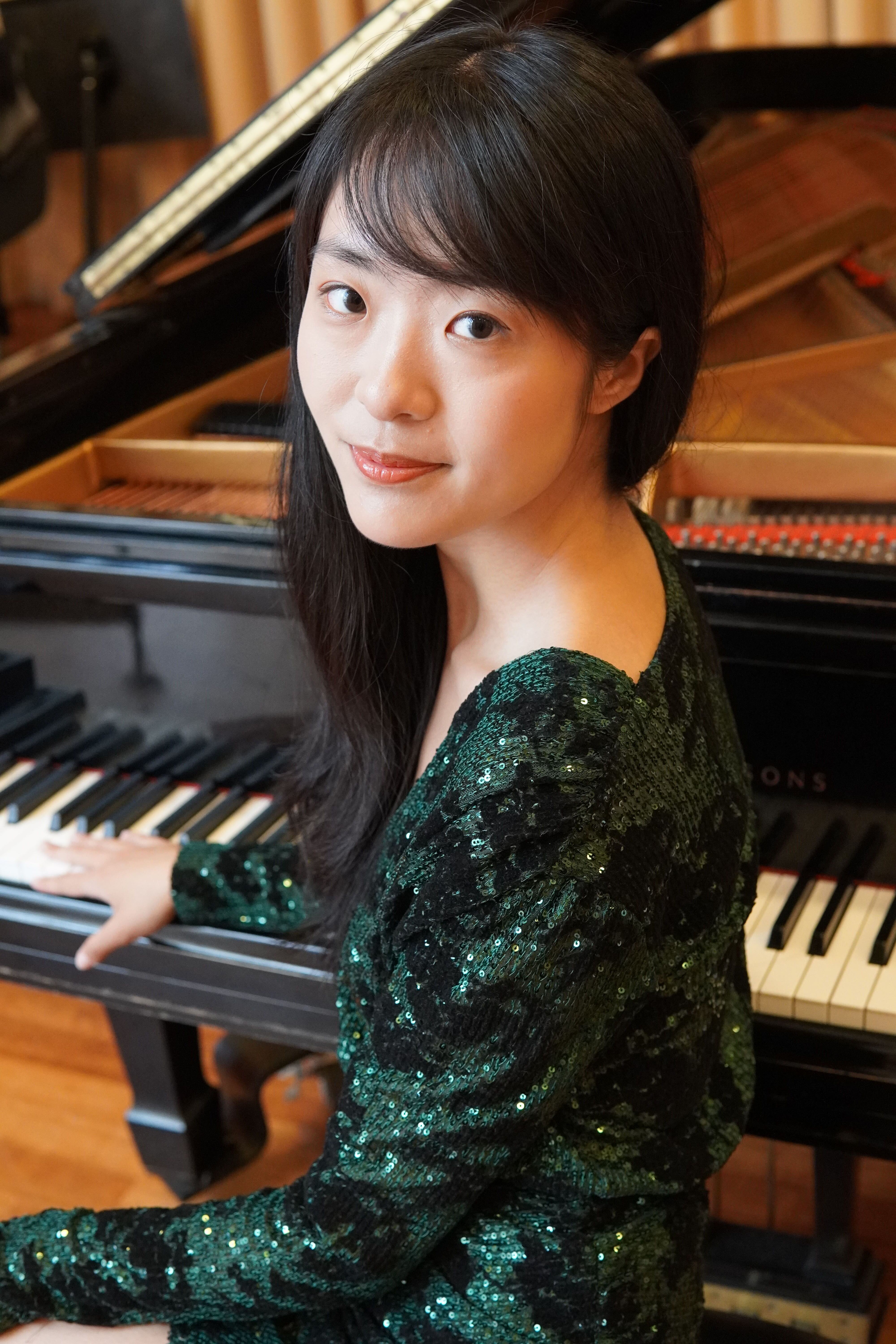 piano instructorDanny Zhang
