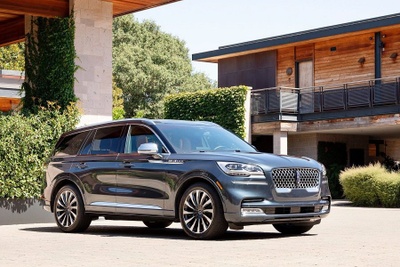 Top luxury deals hybrid suv