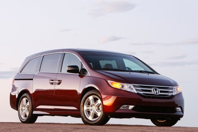 Best fuel economy store minivan