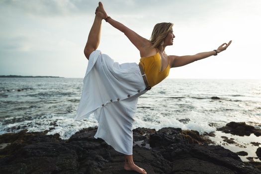 Natarajasana (Dancer Pose)