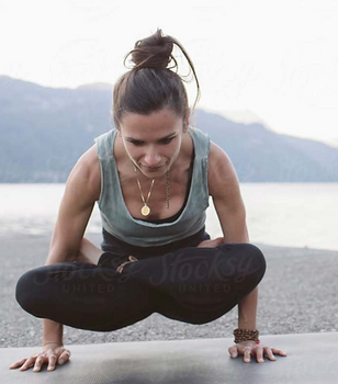 Utthita Padmasana (Elevated Lotus Pose)