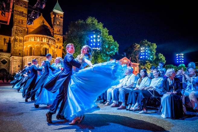 Andr Rieu Op Het Vrijthof Plein De Adshop