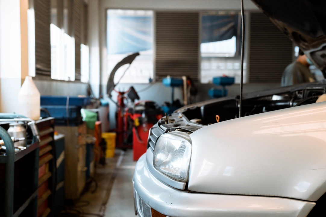 Cover image for 'Full Car Service Birmingham - Compare Prices & Book Online Now'