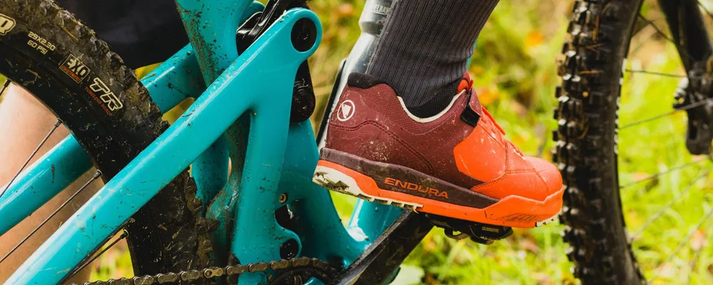 Endura MTB shoes clipped in yeti bike