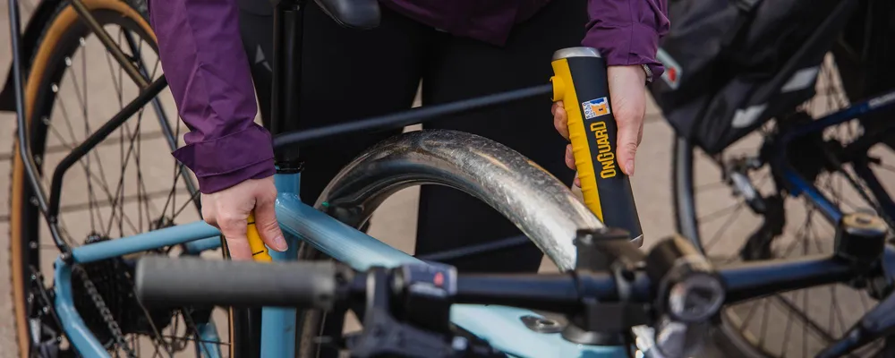 locking a bike with a d lock