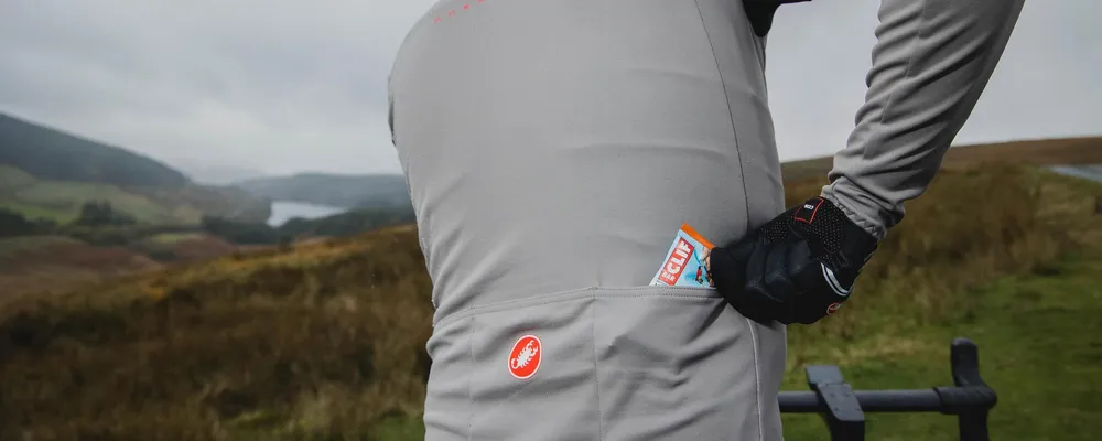 cliff energy bar in castelli pocket 