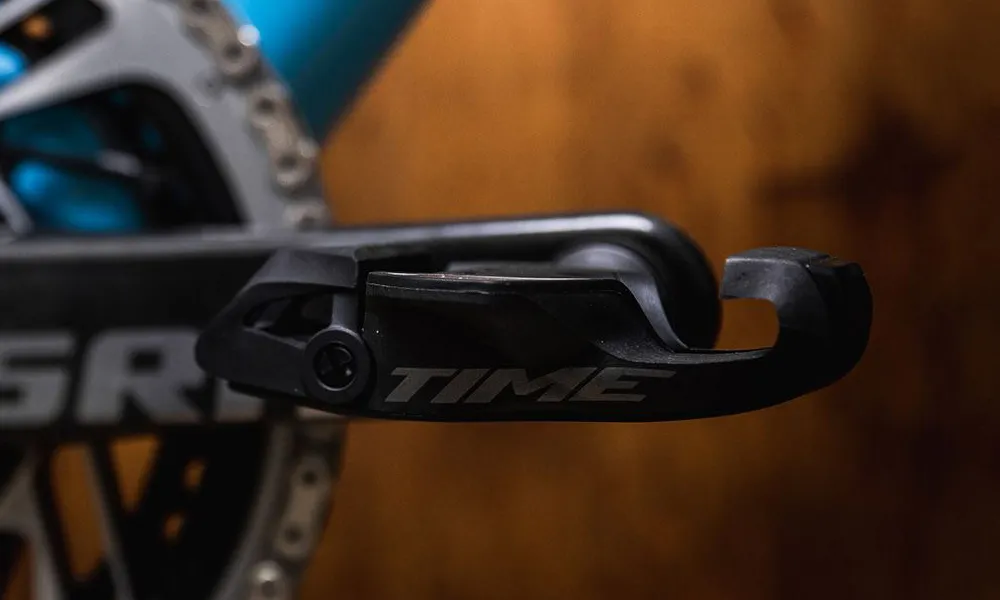 time road cycling pedals on sram crankset