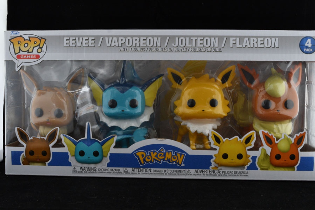 Jolteon and Flareon Funko 2024 Pops