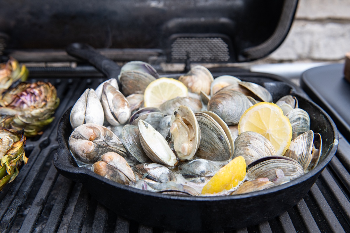 Clams on the Grill