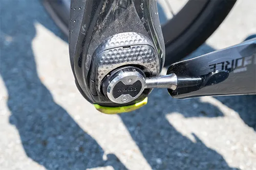 Wahoo clipless road pedal