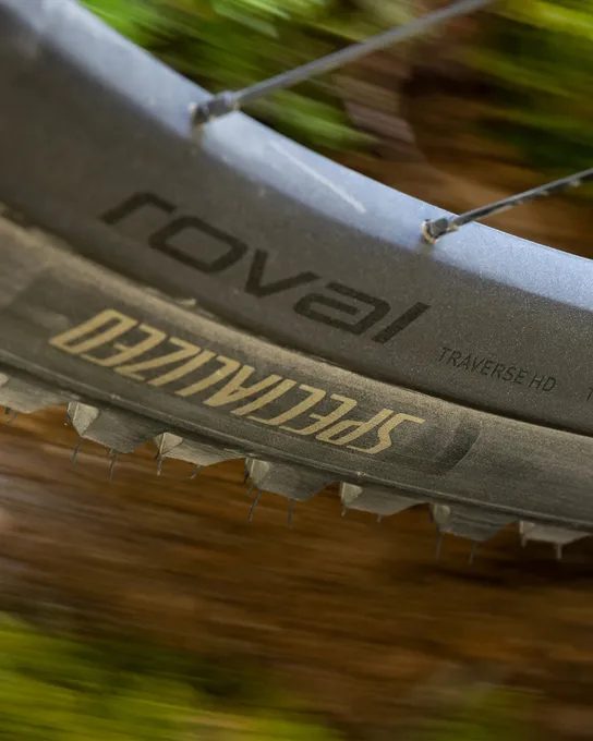 Roval Traverse Wheel close up in use on the trail