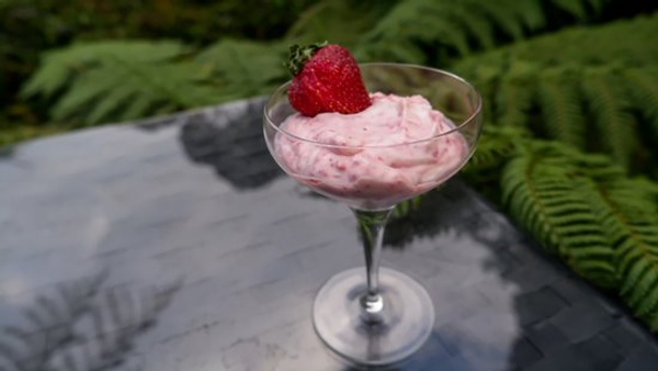 Fresh Strawberry Fool
