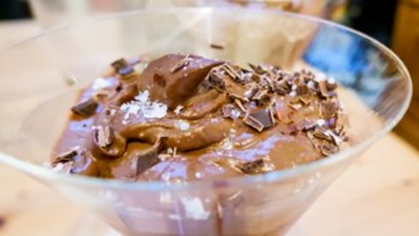 Vegan Chilli Chocolate Mousse
