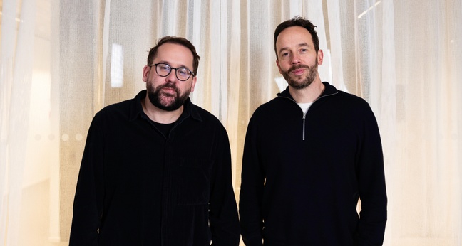 Bild-Journalist Paul Ronzheimer und OMR-Host Philipp Westermeyer nach der Aufnahme in Berlin