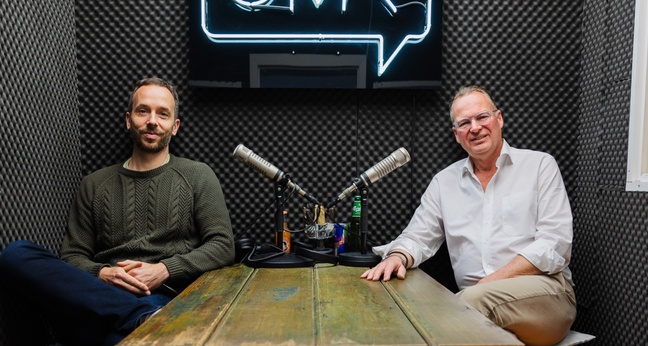 Philipp Westermeyer und Richard Enning nach der Aufnahme des OMR Podcasts